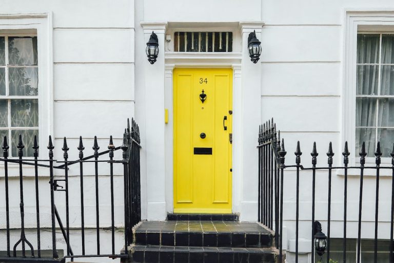 The Artisan’s Touch: DIY Home Decor Projects for Creative Souls